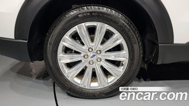 Ford Explorer (VI) 2.3 LimIted 4WD 2022 — фото 5