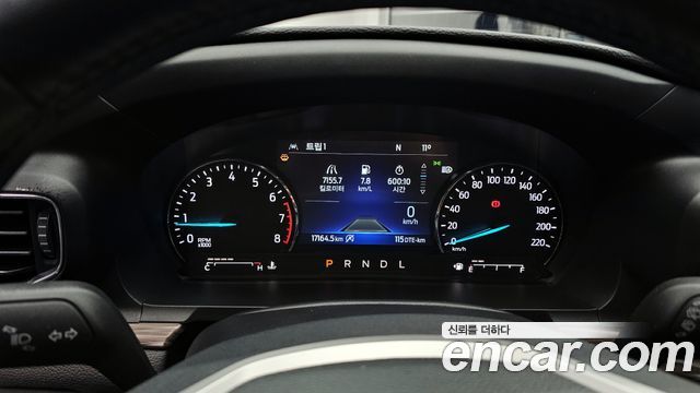 Ford Explorer (VI) 2.3 LimIted 4WD 2022 — фото 8