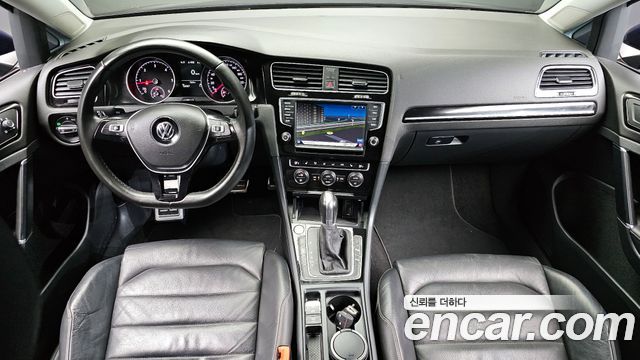Volkswagen Golf (VII) 2.0 TDI Premium 2016 — фото 7