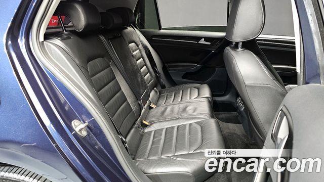 Volkswagen Golf (VII) 2.0 TDI Premium 2016 — фото 16