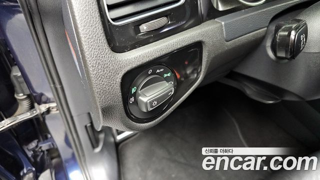 Volkswagen Golf (VII) 2.0 TDI Premium 2016 — фото 22