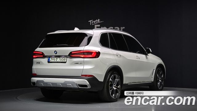 BMW X5 (G05) xDrive 40i xLine 2022 — фото 2