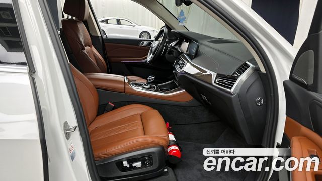 BMW X5 (G05) xDrive 40i xLine 2022 — фото 11