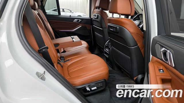 BMW X5 (G05) xDrive 40i xLine 2022 — фото 12