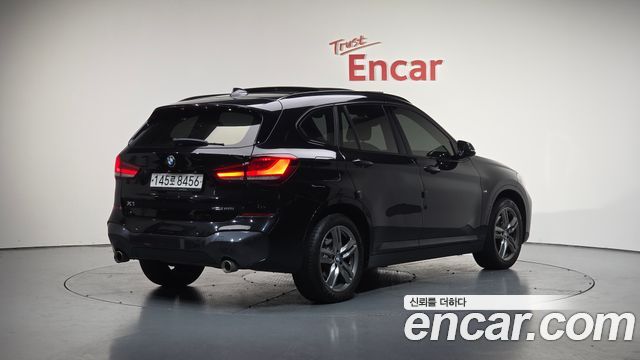 BMW X1 (F48) xDrive 20i M Sport 2022 — фото 2