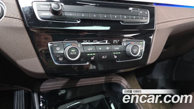 BMW X1 (F48) xDrive 20i M Sport 2022 — фото 16