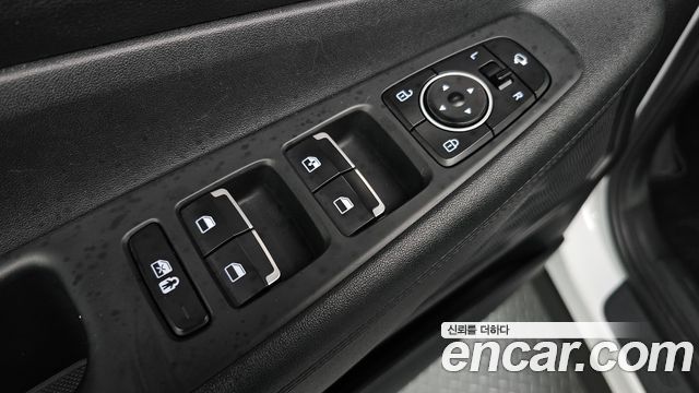 Hyundai Santa Fe Gasoline 2.5T 2WD Exclusive 2022 — фото 12