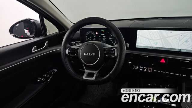 Kia K5 (III) 1.6 Turbo Prestige 2024 — фото 17
