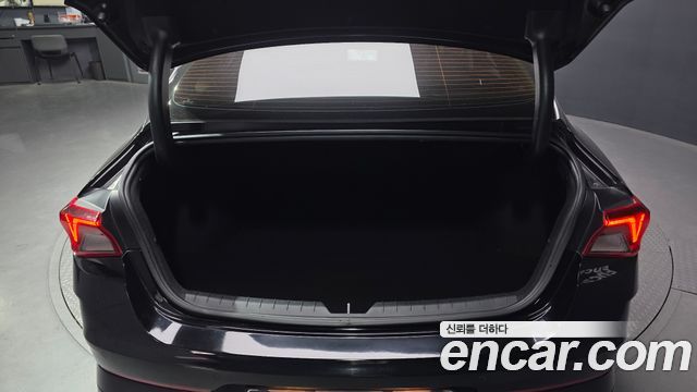 Kia K5 (III) 1.6 Turbo Signature 2021 — фото 20