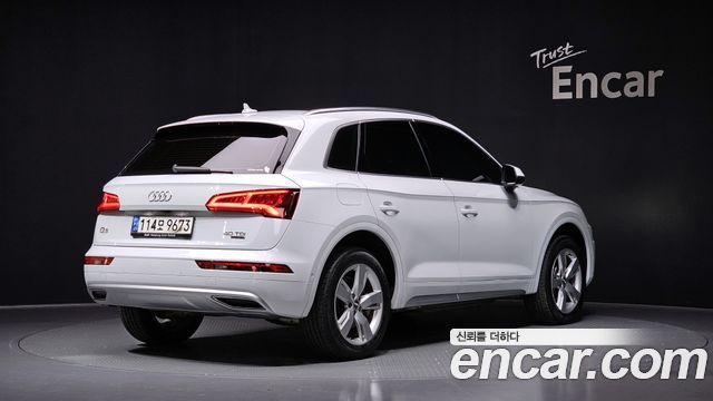 Audi Q5 (FY) 40 TDI Quattro Premium 2020 — фото 2