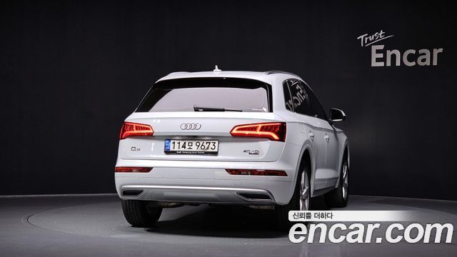 Audi Q5 (FY) 40 TDI Quattro Premium 2020 — фото 4