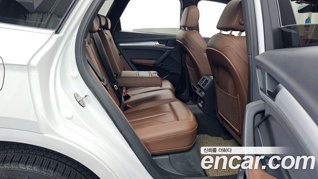 Audi Q5 (FY) 40 TDI Quattro Premium 2020 — фото 12
