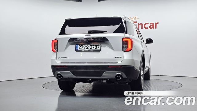 Ford Explorer (VI) 2.3 LimIted 4WD 2022 — фото 4