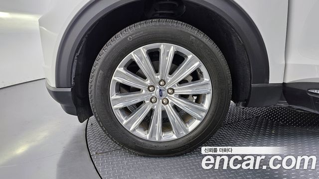 Ford Explorer (VI) 2.3 LimIted 4WD 2022 — фото 5