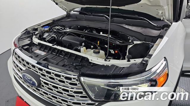 Ford Explorer (VI) 2.3 LimIted 4WD 2022 — фото 6