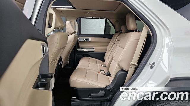 Ford Explorer (VI) 2.3 LimIted 4WD 2022 — фото 12