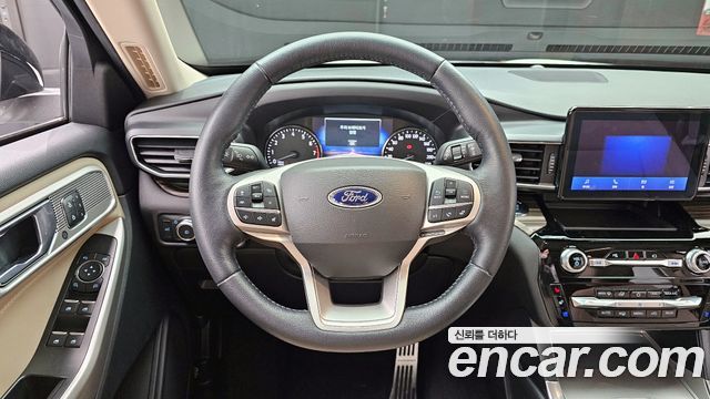 Ford Explorer (VI) 2.3 LimIted 4WD 2022 — фото 13