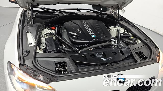 BMW 5 Series (F10) 530d xDrive M Aero Dynamic 2016 — фото 6