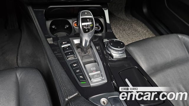 BMW 5 Series (F10) 530d xDrive M Aero Dynamic 2016 — фото 9