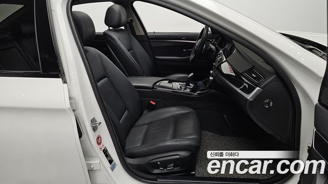 BMW 5 Series (F10) 530d xDrive M Aero Dynamic 2016 — фото 10