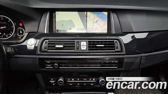 BMW 5 Series (F10) 530d xDrive M Aero Dynamic 2016 — фото 18