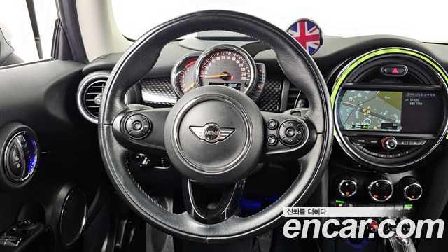 MINI Cooper S Standard Third Generation 2017 — фото 13