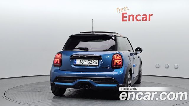 MINI Cooper S Classic Third Generation 2023 — фото 4