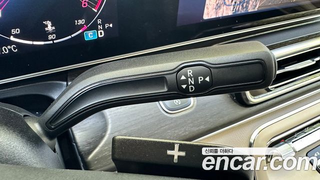 Mercedes-Benz V-Class V300 CDI W447 2025 — фото 9