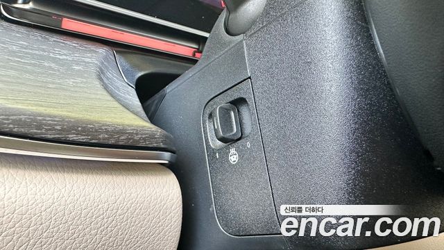 Mercedes-Benz V-Class V300 CDI W447 2025 — фото 18