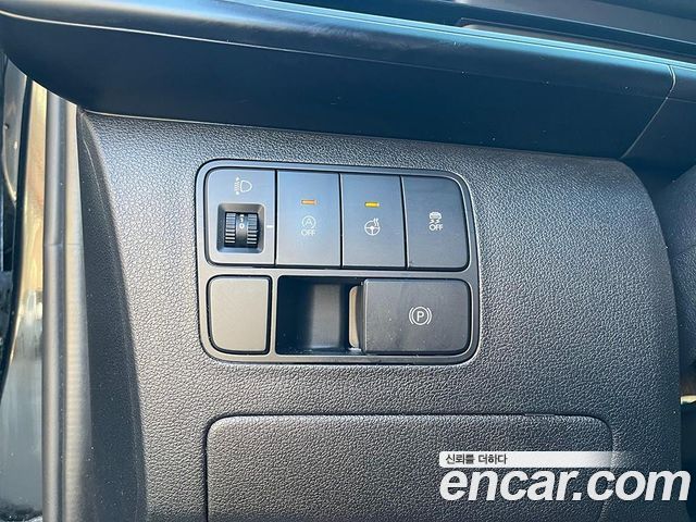 Hyundai Staria Cargo 5-Seater Modern 2022 — фото 18