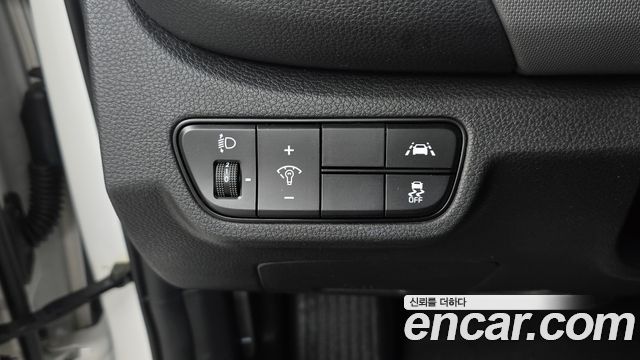 Kia Seltos Gasoline 1.6 Turbo 2WD Trendy 2023 — фото 17