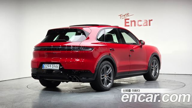 Porsche Cayenne (PO536) 4.0 GTS 2025 — фото 2