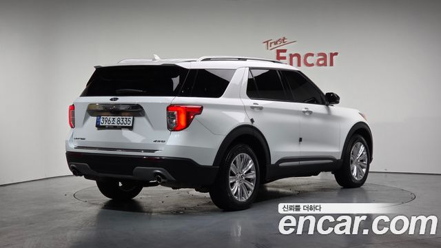Ford Explorer (VI) 2.3 LimIted 4WD 2023 — фото 2