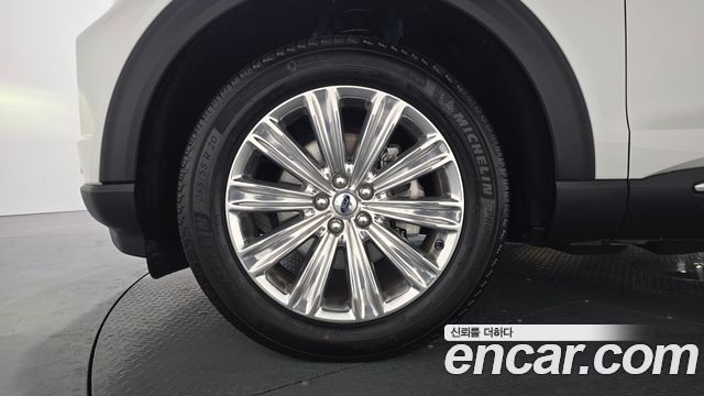 Ford Explorer (VI) 2.3 LimIted 4WD 2023 — фото 5