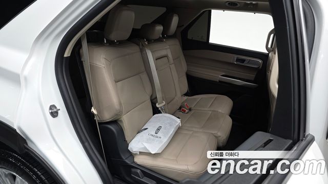 Ford Explorer (VI) 2.3 LimIted 4WD 2023 — фото 12