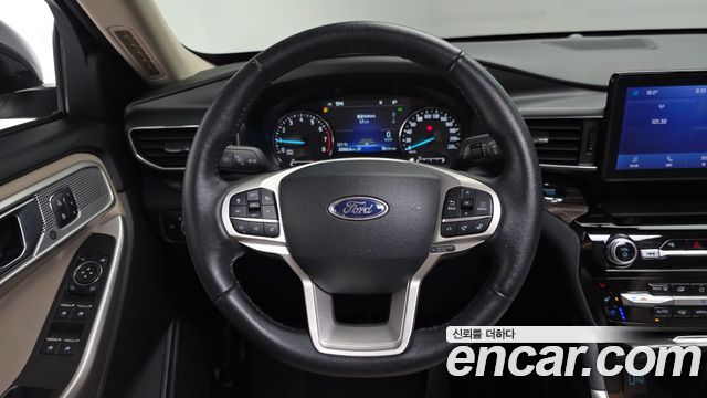Ford Explorer (VI) 2.3 LimIted 4WD 2023 — фото 13