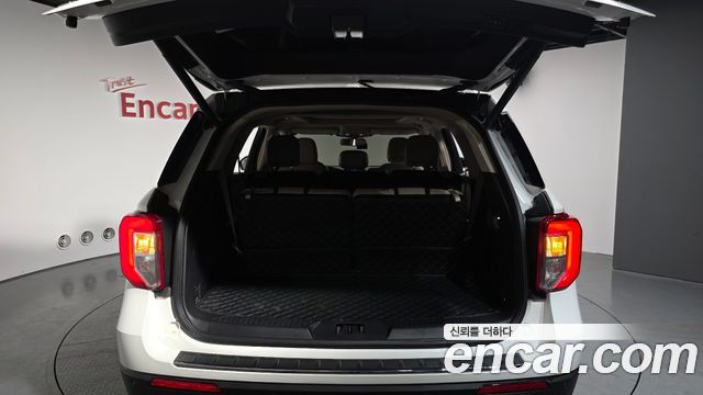 Ford Explorer (VI) 2.3 LimIted 4WD 2023 — фото 20