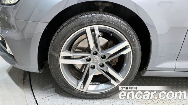 Audi A4 (B9) 40 TFSI Premium 2019 — фото 5