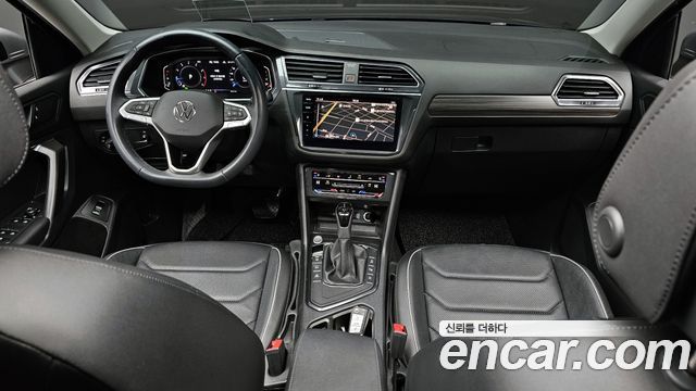 Volkswagen Tiguan Allspace 2.0 TSI Prestige 2023 — фото 7