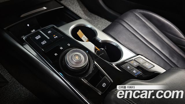 Kia K8 2.5 Gasoline 2WD Noblesse 2023 — фото 8
