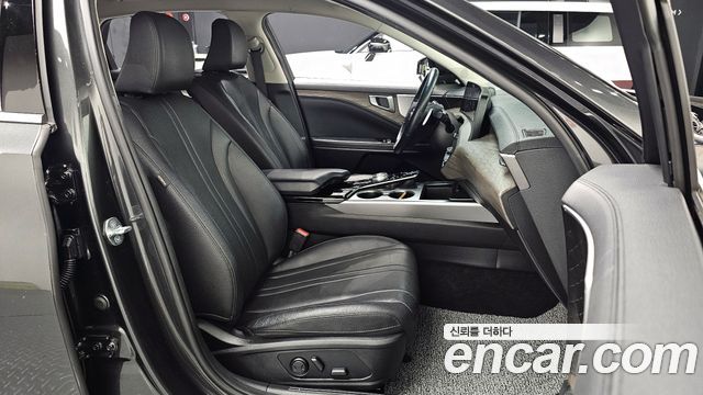 Kia K8 2.5 Gasoline 2WD Noblesse 2023 — фото 9