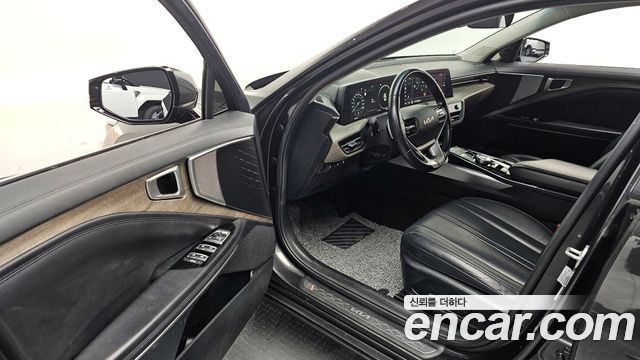 Kia K8 2.5 Gasoline 2WD Noblesse 2023 — фото 10