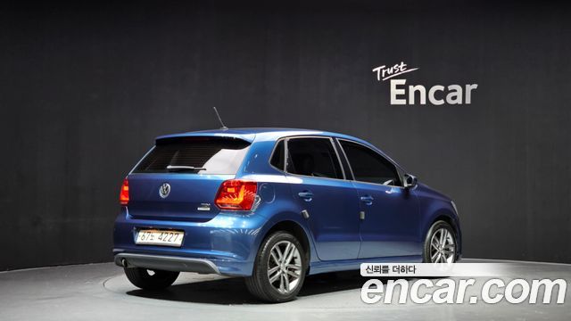 Volkswagen Polo 1.4 TDI R-Line 5th 2015 — фото 2