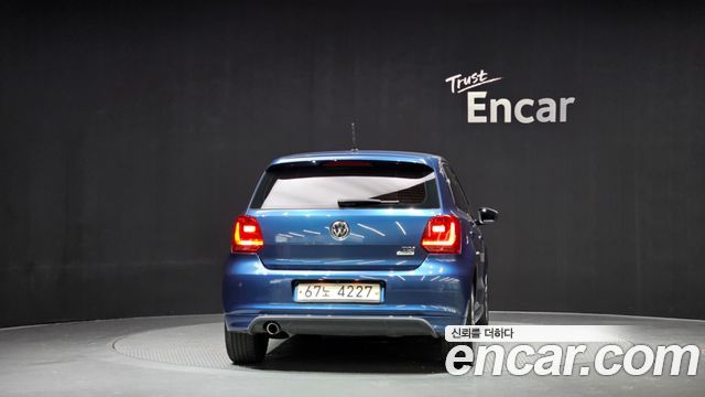 Volkswagen Polo 1.4 TDI R-Line 5th 2015 — фото 4