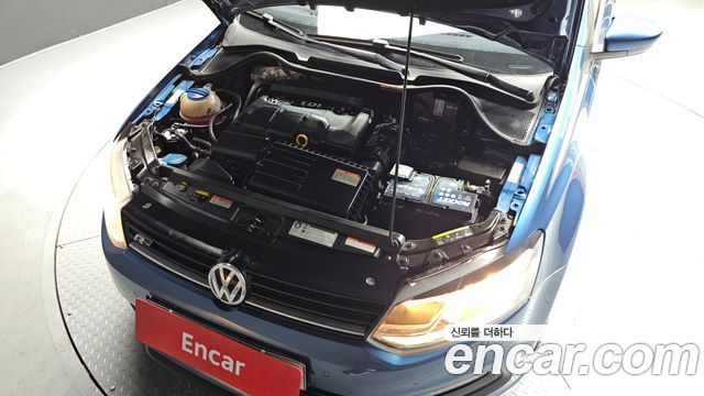 Volkswagen Polo 1.4 TDI R-Line 5th 2015 — фото 6