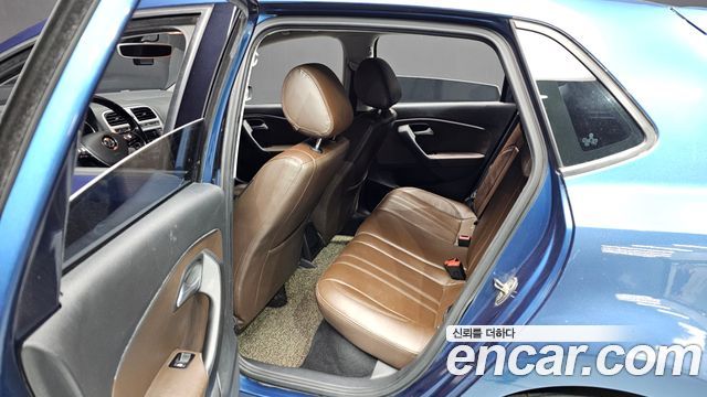 Volkswagen Polo 1.4 TDI R-Line 5th 2015 — фото 11