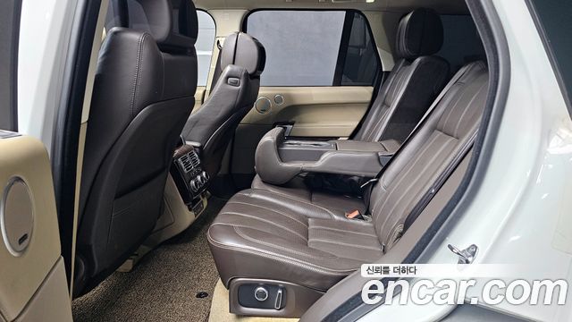 Land Rover Range Rover (IV) 4.4 SDV8 AB DIESEL 2017 — фото 16