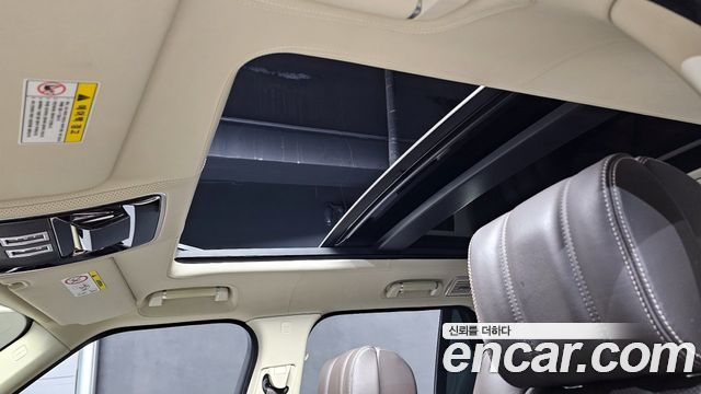 Land Rover Range Rover (IV) 4.4 SDV8 AB DIESEL 2017 — фото 22
