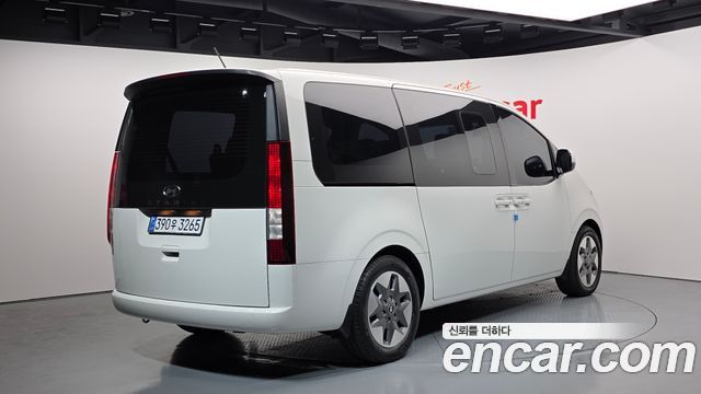 Hyundai Staria Tourer 9-Seater Modern 2023 — фото 2