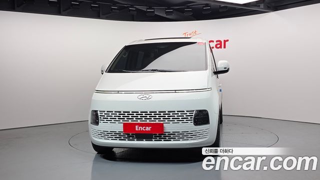 Hyundai Staria Tourer 9-Seater Modern 2023 — фото 3